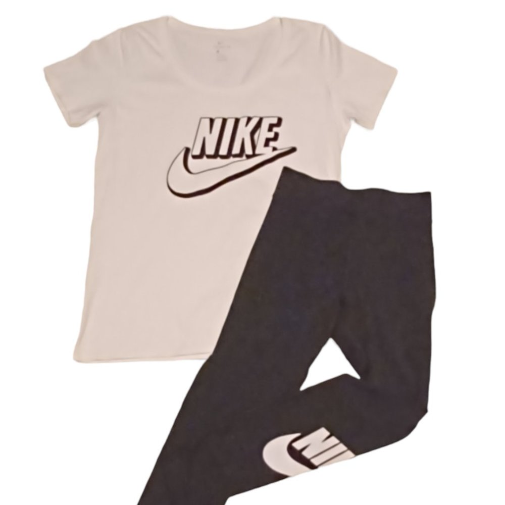 THE NIKE TEE